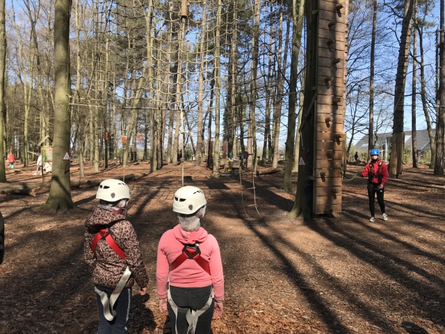 Insructie in het klimbos in Goirle